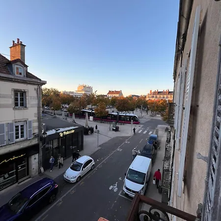 Moutarde & Elegance - Charme De Apartment