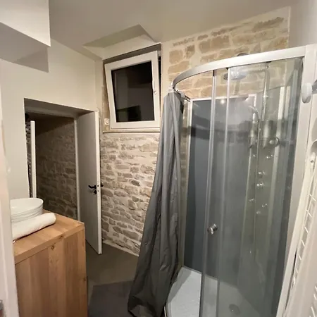 Moutarde & Elegance - Charme De Apartment *