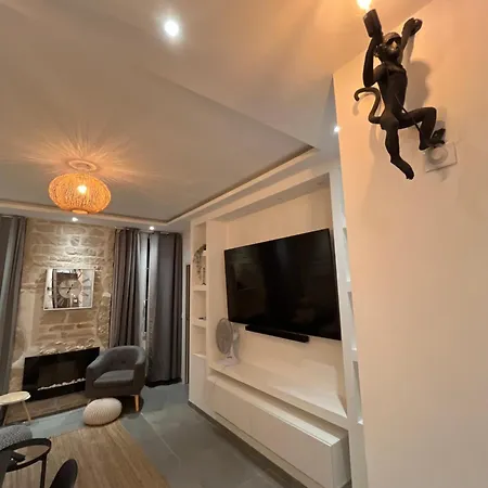 Moutarde & Elegance - Charme De Apartment